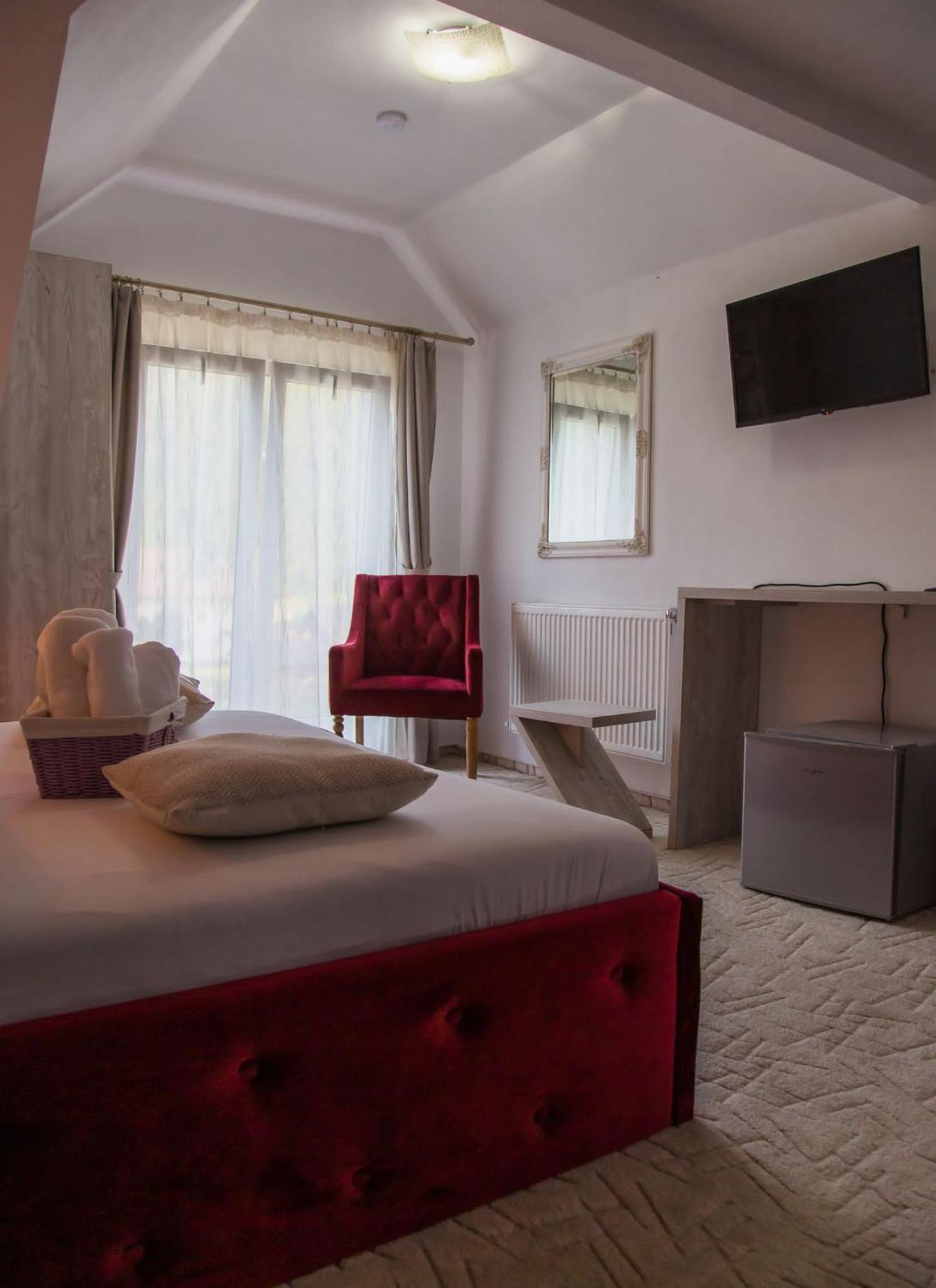 Anelisse Inn Моечиу-де-Сус Экстерьер фото